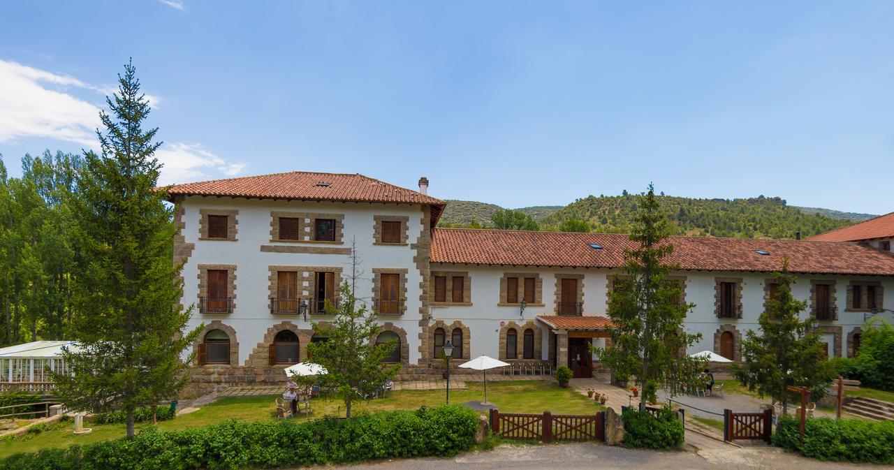 Balneario de Manzanera El Paraíso Exterior foto